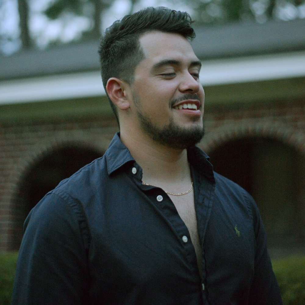 Meet your Posher, Cesar